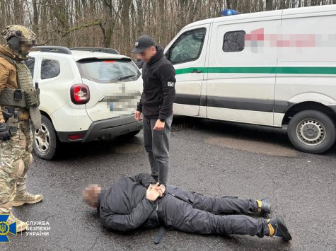 СБУ та Нацполіція блокували на Закарпатті ухилянтську схему: чоловіків доставляли до кордону на інкасаторських машинах